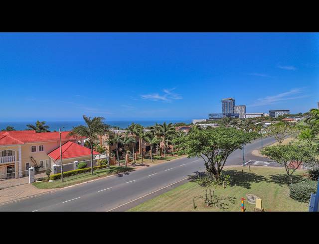 2 BEDROOM APARTMENT FOR SALE IN UMHLANGA RIDGE